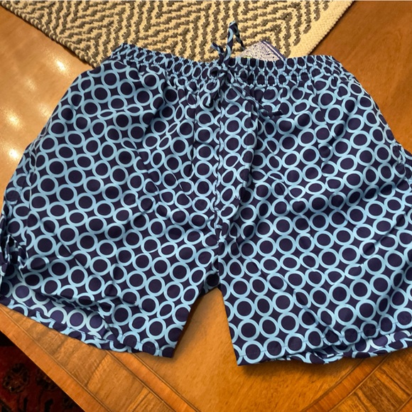 NWT three Islands men’s swim shirts sz 34 with drawstring and two side pockets - Picture 1 of 6